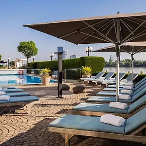 Hilton Waterfront Hotel