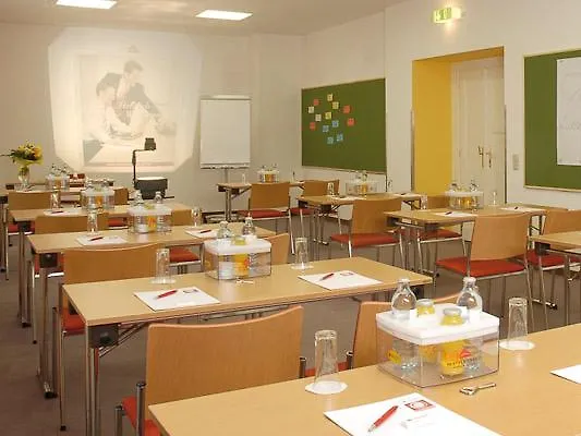 Austria Trend Hotel Favorita Vienna